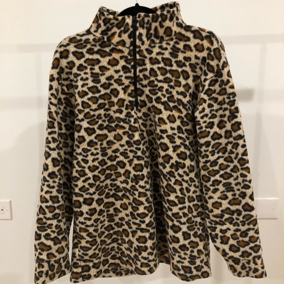 Leopard Print Fleece Sweater - Picture 3 of 4
